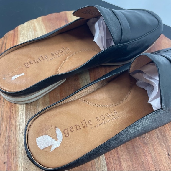 Gentle Souls by Kenneth Cole Esme Black Leather Mules Sz 8.5 - Picture 4 of 5